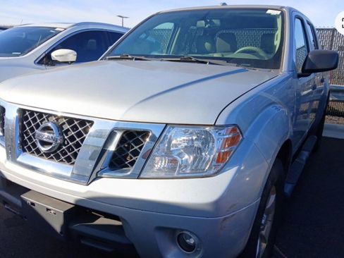 Used 2013 Nissan Frontier SV w/ SV Value Truck Pkg image 2