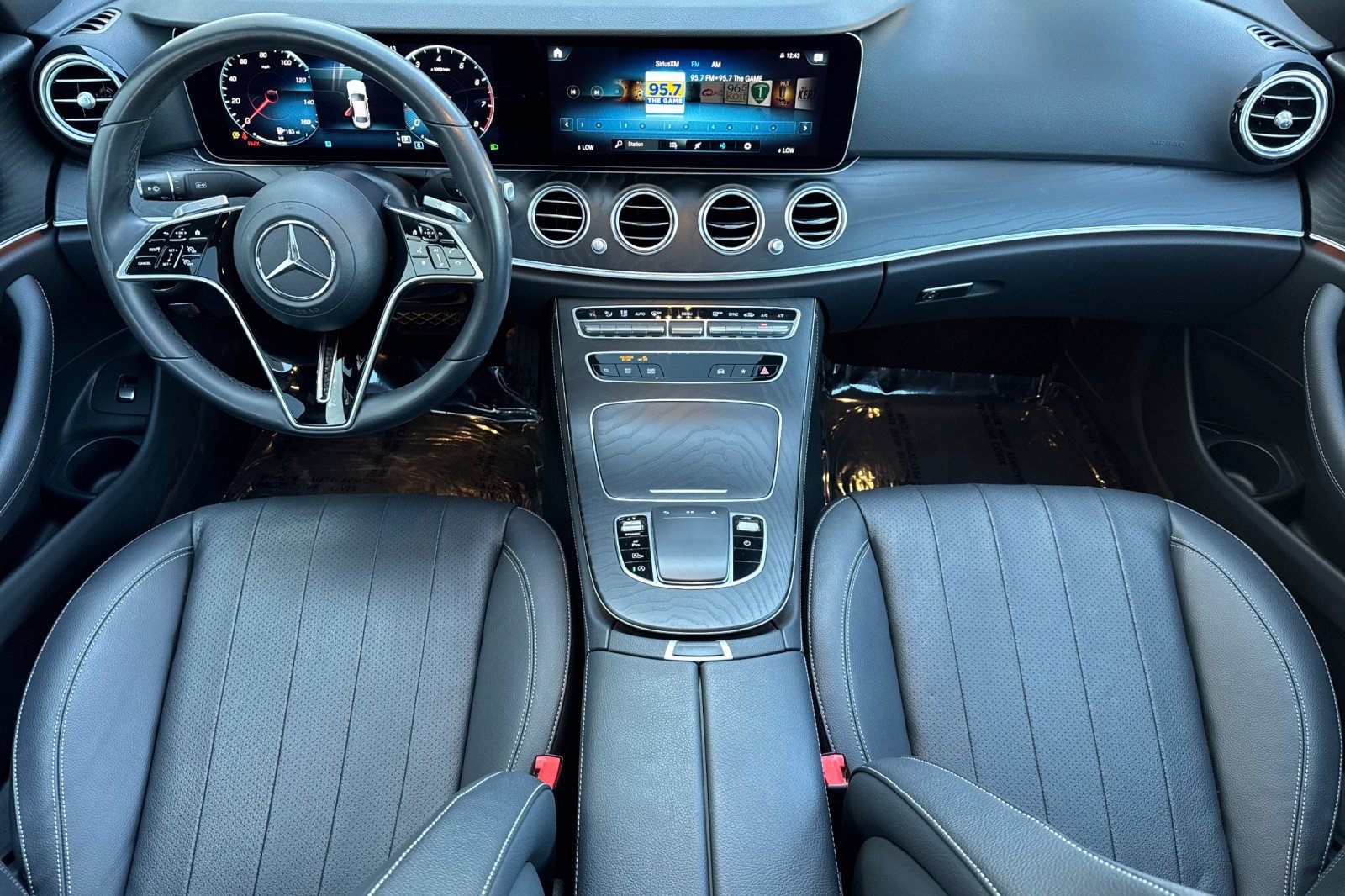 Used 2023 Mercedes-Benz E 350 Sedan image 14