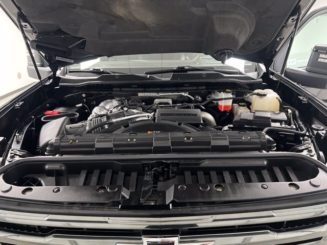 Used 2024 Chevrolet Silverado 3500 High Country w/ Technology Package AWD/4WD image 59