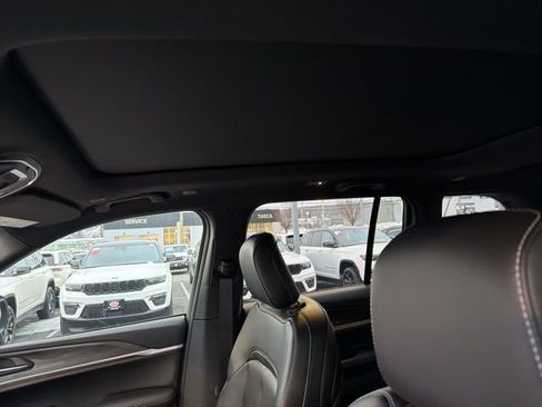 New 2025 Jeep Grand Cherokee Limited image 19
