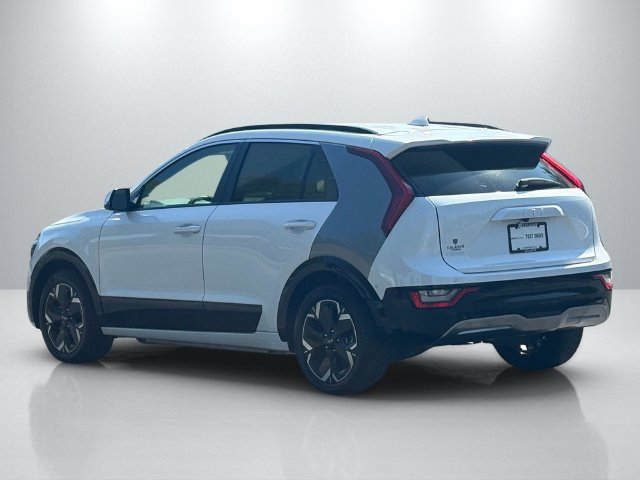 Certified 2023 Kia Niro Wave FWD image 7