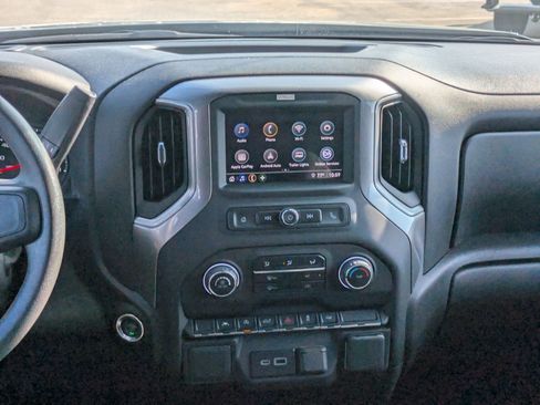 Certified 2024 Chevrolet Silverado 1500 Custom image 16