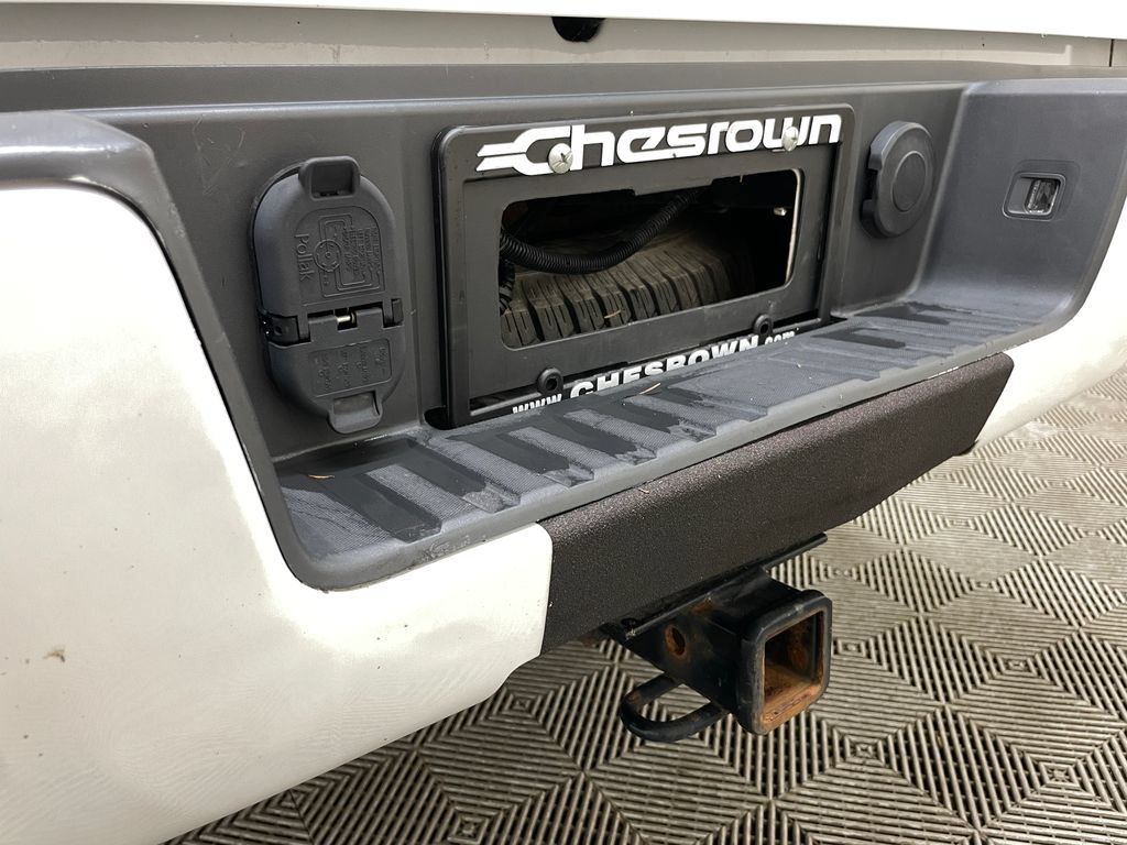 Used 2017 Chevrolet Silverado 1500 Custom w/ Custom Convenience Package AWD/4WD image 9