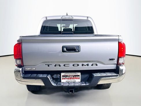 Used 2021 Toyota Tacoma SR5 RWD image 6