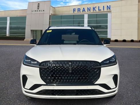 New 2025 Lincoln Aviator Black Label w/ Jet Appearance Package AWD/4WD image 8