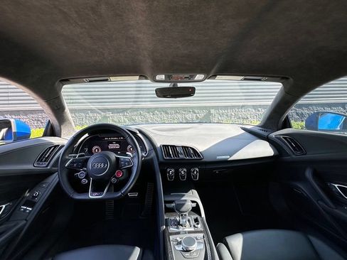 Used 2023 Audi R8 V10 performance RWD image 6