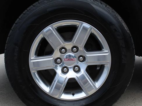 Used 2014 GMC Sierra 1500 SLT w/ SLT Preferred Package AWD/4WD image 9