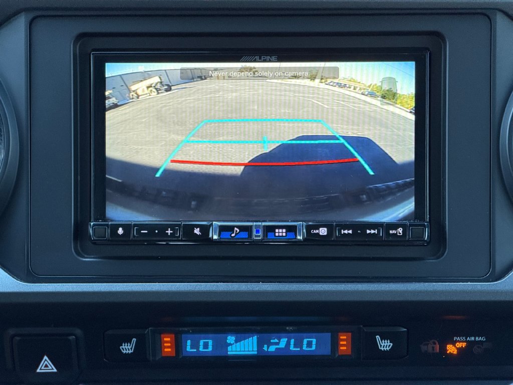 Used 2022 Toyota Tacoma TRD Sport w/ TRD Premium Sport Package AWD/4WD image 12
