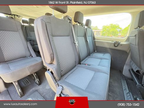 Used 2021 Ford Transit 350 XLT RWD image 28