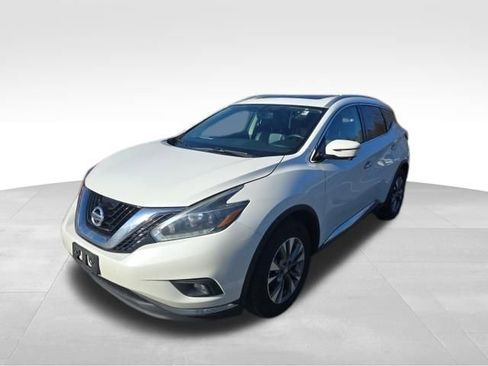 Used 2018 Nissan Murano SL w/ Moonroof Package image 2