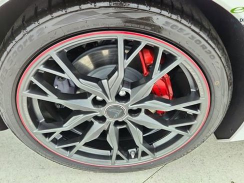 Used 2023 Chevrolet Corvette Stingray Premium Conv RWD image 54