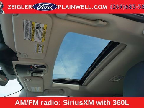 Used 2025 Subaru Outback Onyx Edition AWD/4WD image 2