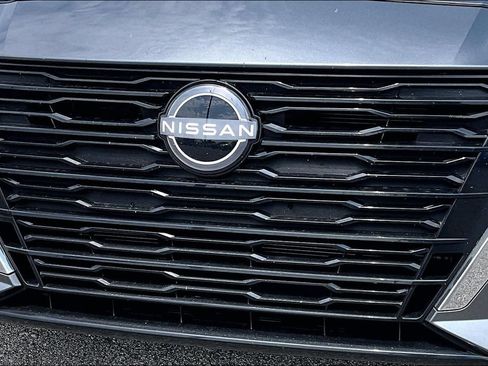 Used 2025 Nissan Altima 2.5 SV FWD image 37