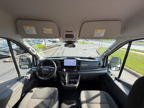 Used 2024 Ford Transit 350 XLT RWD image 32