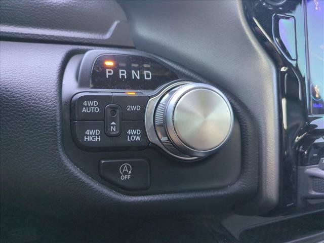 Used 2020 RAM 1500 Laramie AWD/4WD image 11