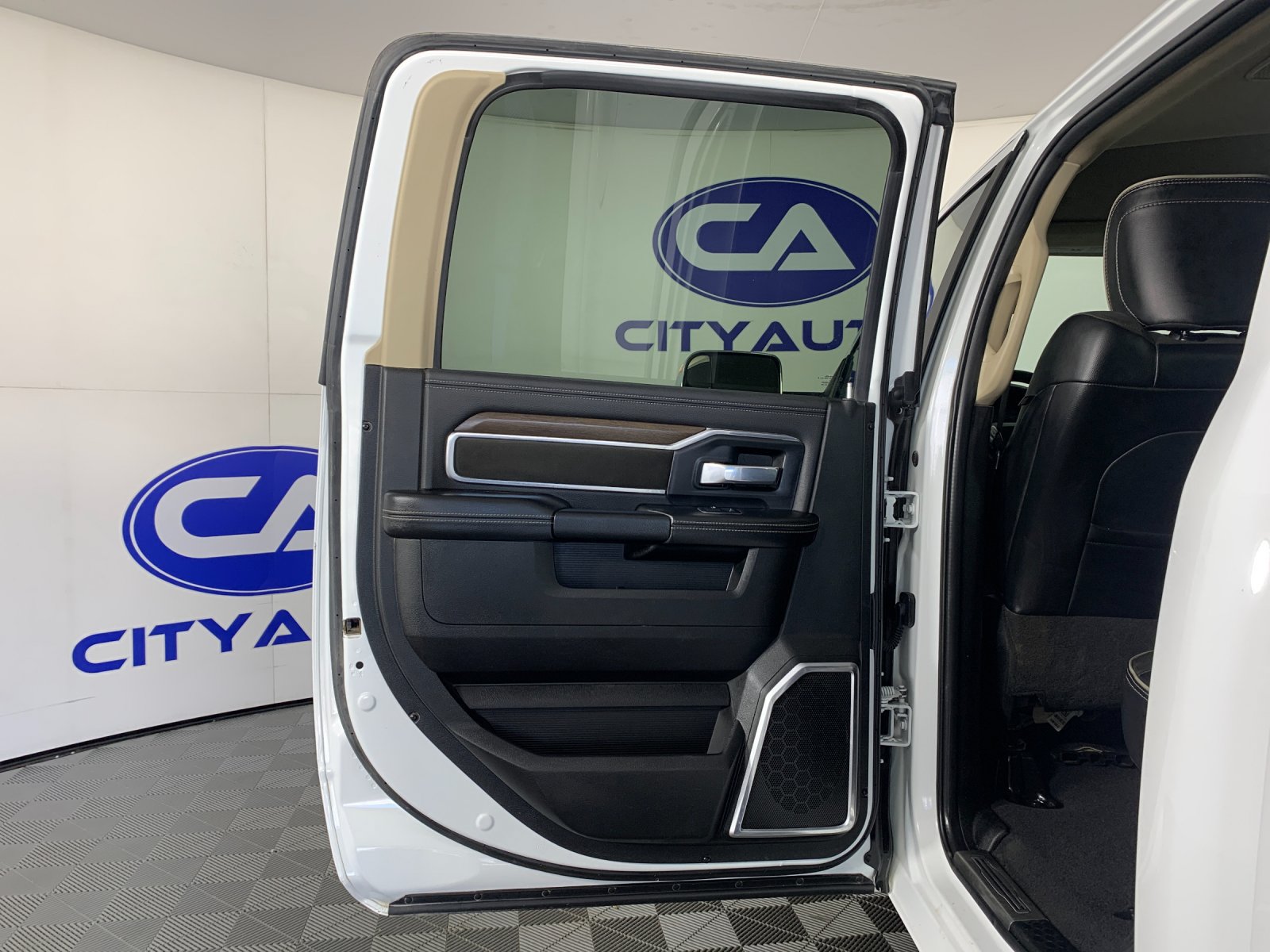 Used 2022 RAM 2500 Laramie AWD/4WD image 26