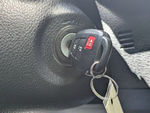 Used 2019 Toyota Tacoma SR5 RWD image 21
