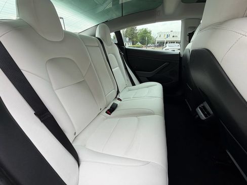 Used 2022 Tesla Model 3 Long Range AWD/4WD image 23