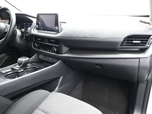 Used 2023 Nissan Rogue SV FWD image 35