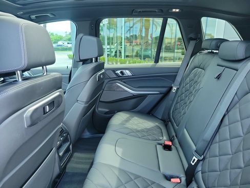 Used 2024 BMW X5 sDrive40i w/ M Sport Package RWD image 16