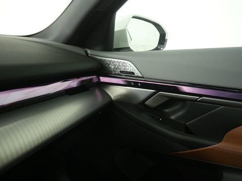 Used 2025 BMW i5 xDrive40 w/ Executive Package image 30