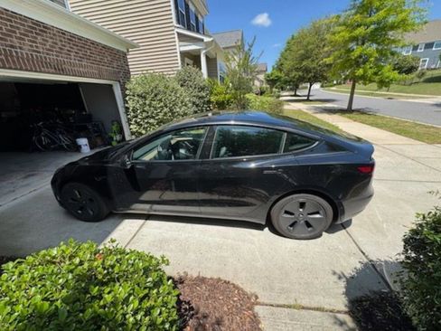 Used 2021 Tesla Model 3 Long Range AWD/4WD image 1