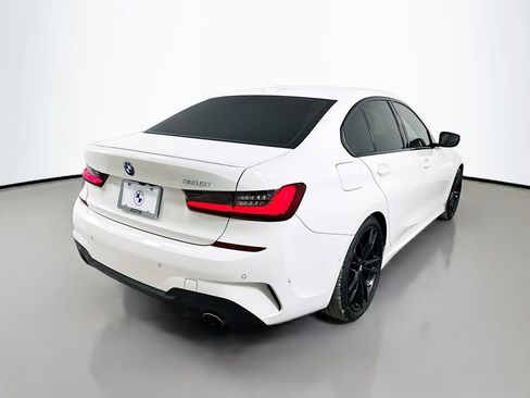 Used 2022 BMW 330i Sedan w/ M Sport Package image 5