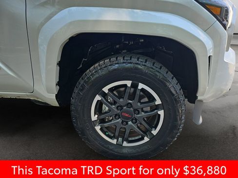 Used 2024 Toyota Tacoma TRD Sport w/ TRD Sport Upgrade Package RWD image 42