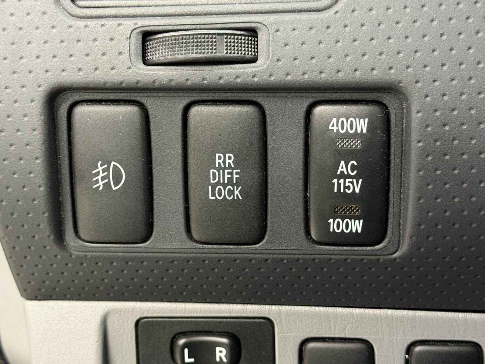 Used 2011 Toyota Tacoma 4x4 Double Cab w/ TRD Off-Road Pkg image 16