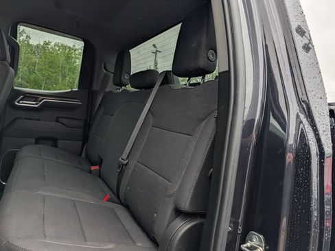 Used 2023 Chevrolet Silverado 1500 LT AWD/4WD image 16