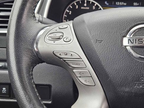 Used 2018 Nissan Murano SV image 26