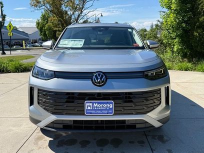 New 2026 Volkswagen Tiguan SE