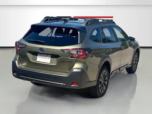 Used 2025 Subaru Outback Onyx Edition AWD/4WD image 7
