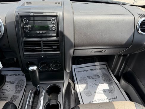 Used 2008 Ford Explorer Sport Trac Limited RWD image 10