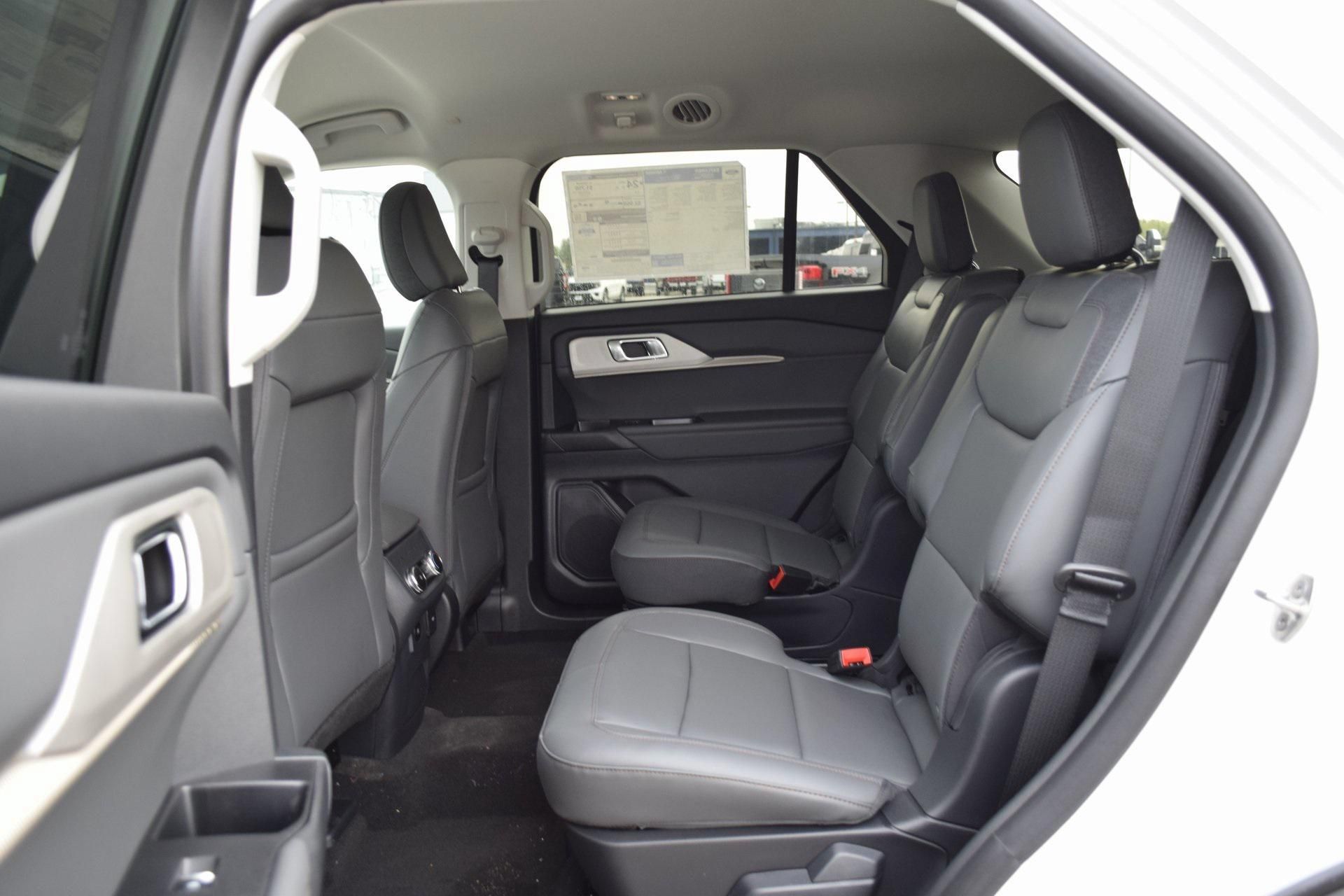 New 2026 Ford Explorer Active w/ Active Comfort Package RWD image 20