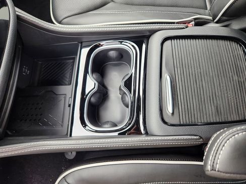 New 2026 Chrysler Pacifica Limited AWD/4WD image 22