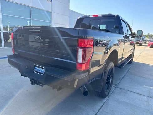 Used 2022 Ford F250 Lariat w/ Black Appearance Package AWD/4WD image 5