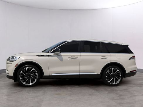 Used 2024 Lincoln Aviator Reserve w/ Equipment Group 201A AWD/4WD image 4