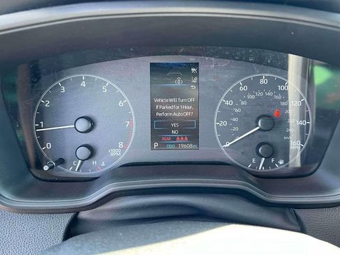 Used 2023 Toyota Corolla LE w/ LE Convenience Package FWD image 16