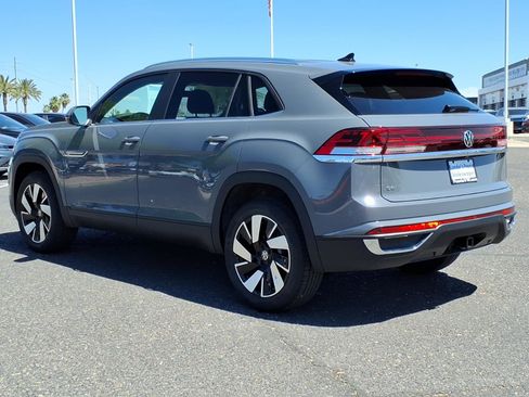 New 2026 Volkswagen Atlas Cross Sport SE FWD image 5