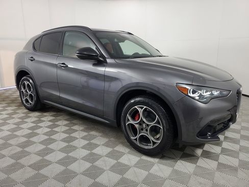 Used 2024 Alfa Romeo Stelvio Sprint image 1