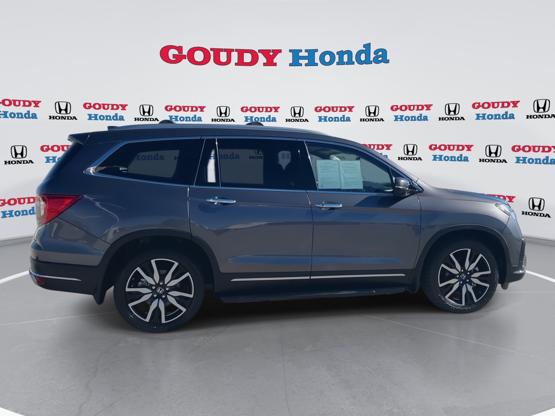 Certified 2019 Honda Pilot Touring image 9