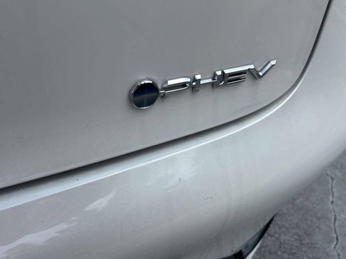 New 2026 Toyota Prius Plug-In Hybrid w/ Limited Premium Package FWD image 10
