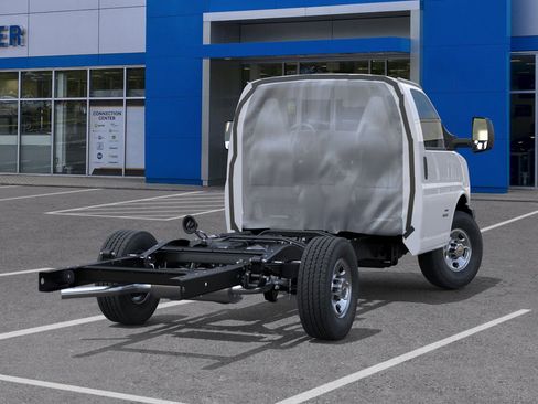 New 2025 Chevrolet Express 3500 w/ Power Convenience Package image 28