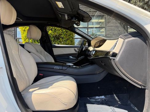 Used 2016 Mercedes-Benz S 550 Sedan image 29