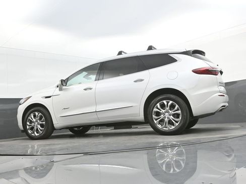 Used 2021 Buick Enclave Avenir w/ Avenir Technology Package AWD/4WD image 36