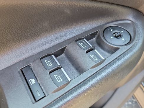 Used 2019 Ford Escape SE AWD/4WD image 16