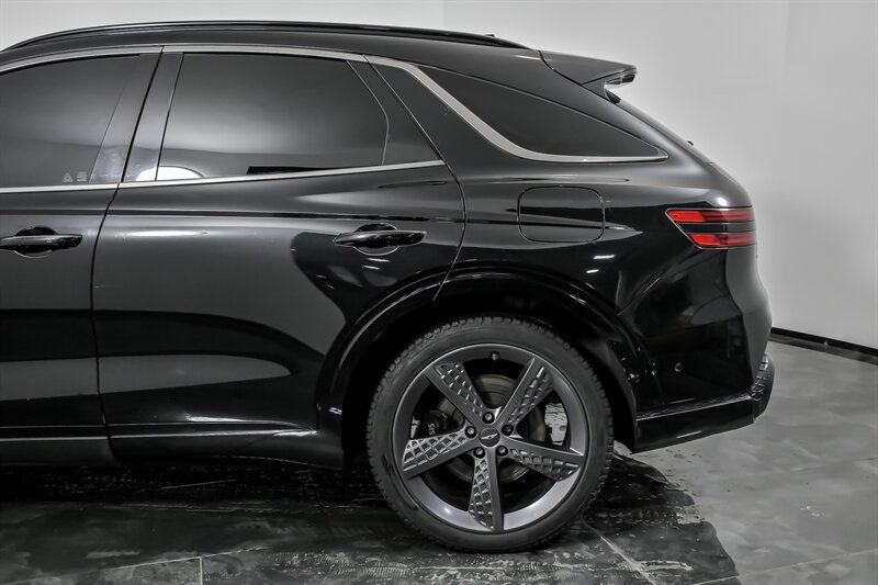 Used 2023 Genesis GV70 3.5T Sport w/ Sport Prestige Package AWD/4WD image 6