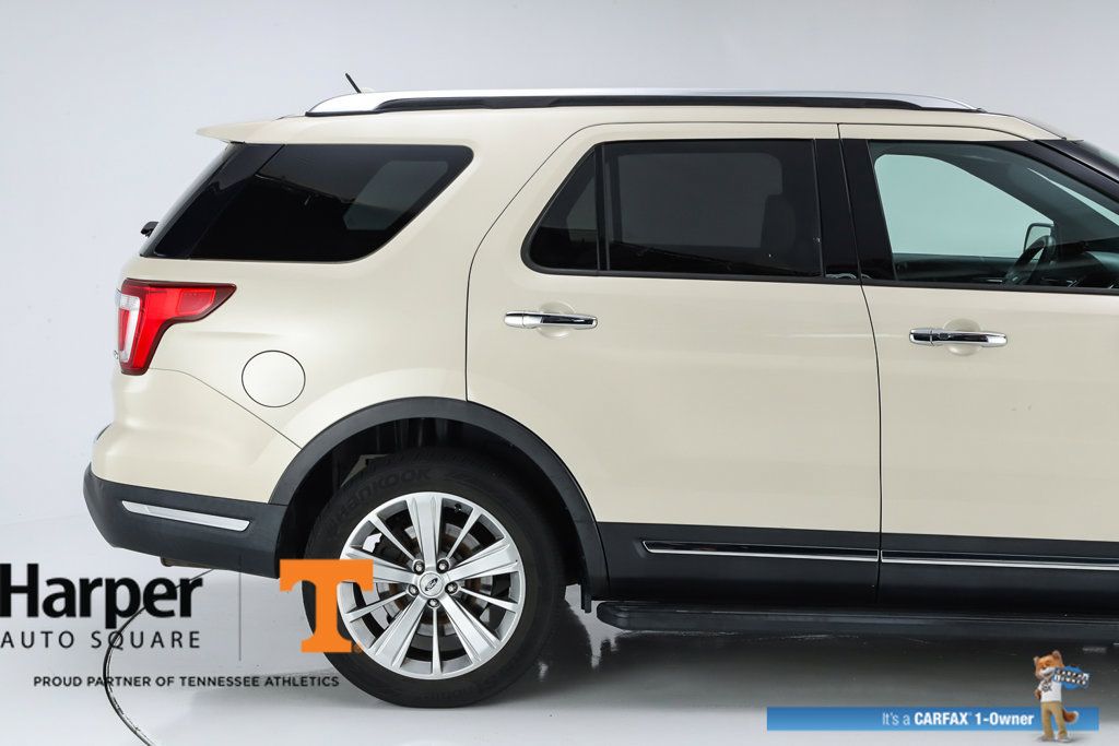 Used 2018 Ford Explorer Limited w/ Ford Safe & Smart Package AWD/4WD image 11