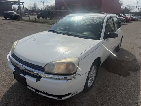Used 2005 Chevrolet Malibu LS image 2